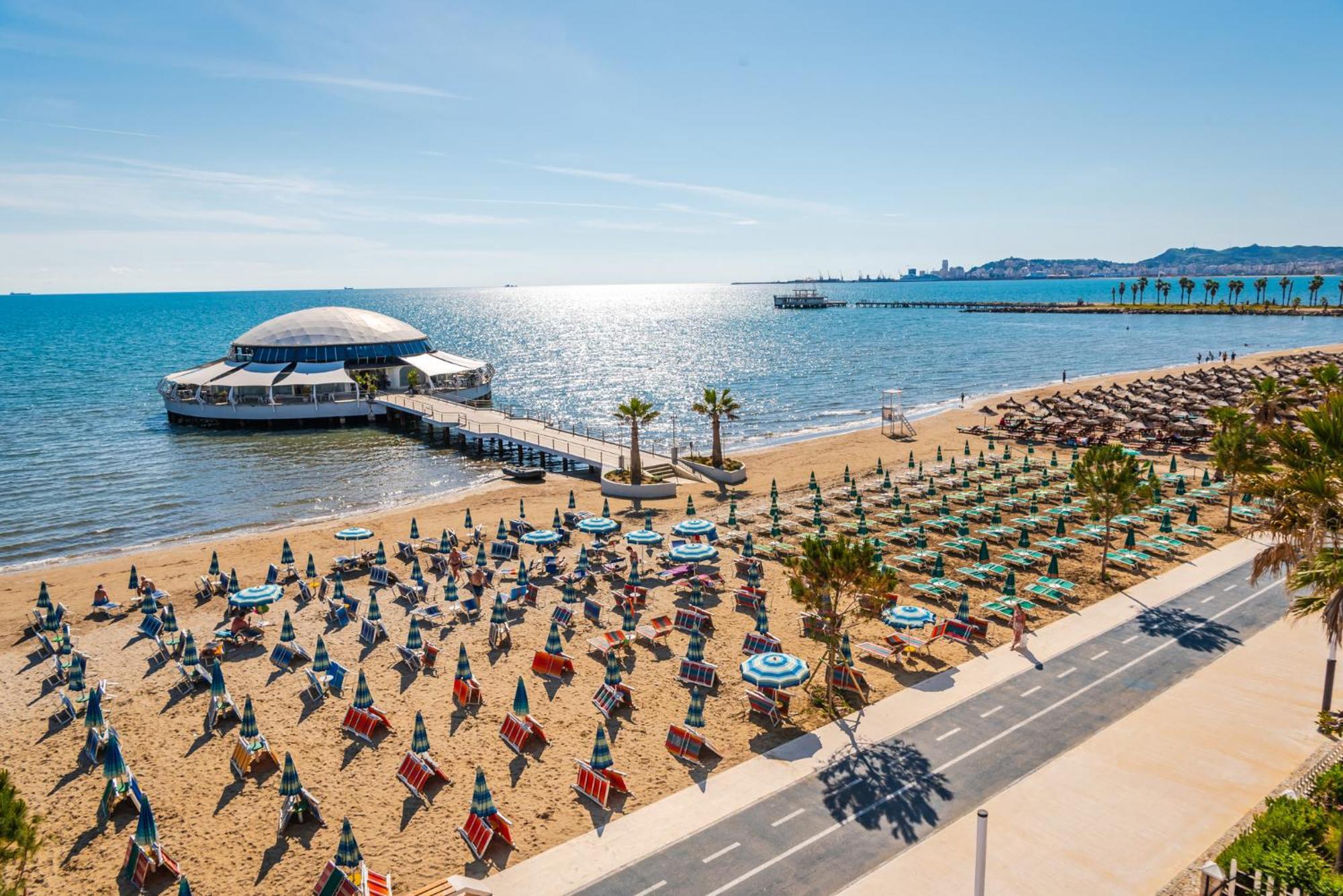 Sea View Apartments Eldo Durrës Exteriör bild