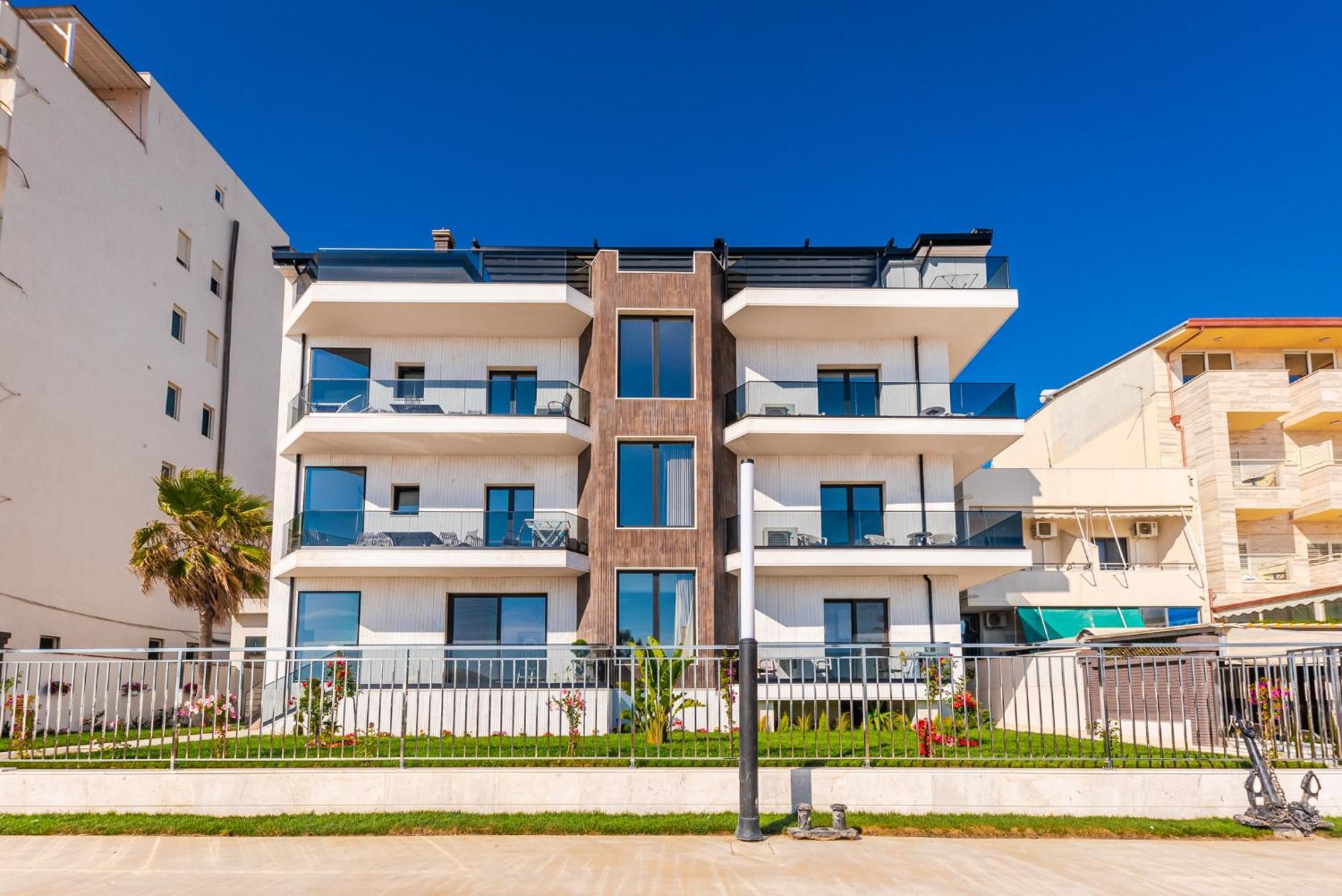 Sea View Apartments Eldo Durrës Exteriör bild