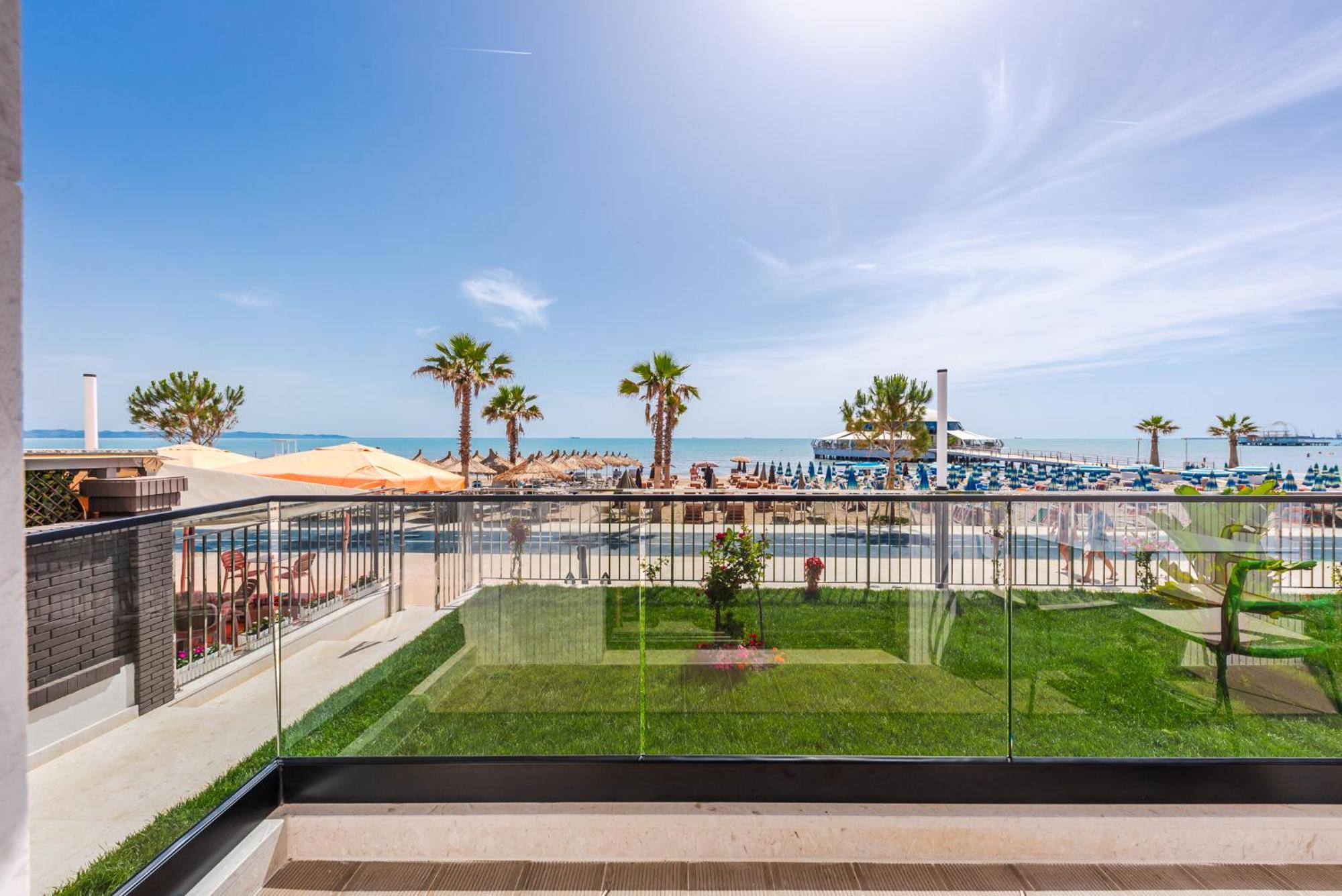 Sea View Apartments Eldo Durrës Exteriör bild